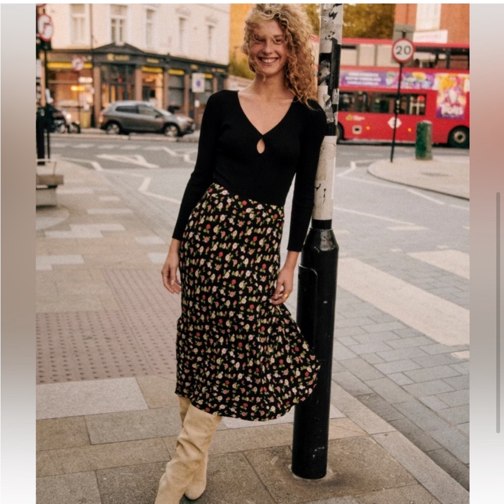 Sezane Sandy Skirt In Small Roses 6